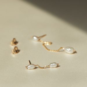 Short Pearl Shower Earring